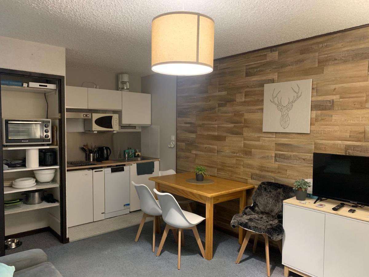 Studio De 32 M2 Pour 3 Personnes Pied Des Pistes เลส์เดอซาลป์ ภายนอก รูปภาพ