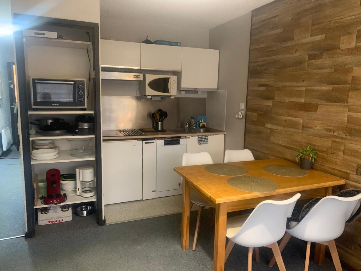 Studio De 32 M2 Pour 3 Personnes Pied Des Pistes เลส์เดอซาลป์ ภายนอก รูปภาพ